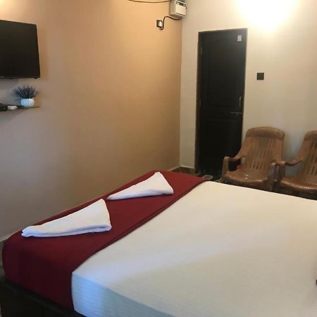 Carolina Guesthouse Colva Bagian luar foto